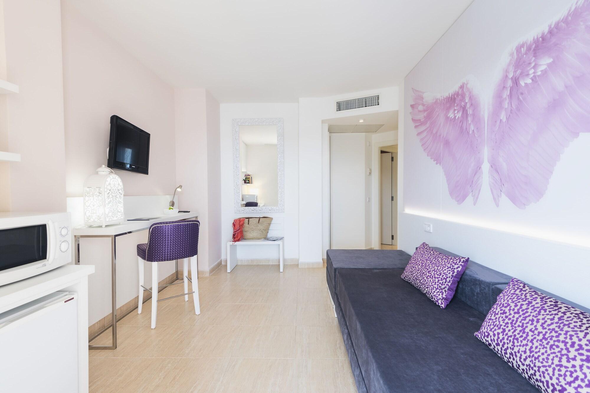 Aparthotel Tropic Garden Santa Eularia des Riu Ngoại thất bức ảnh