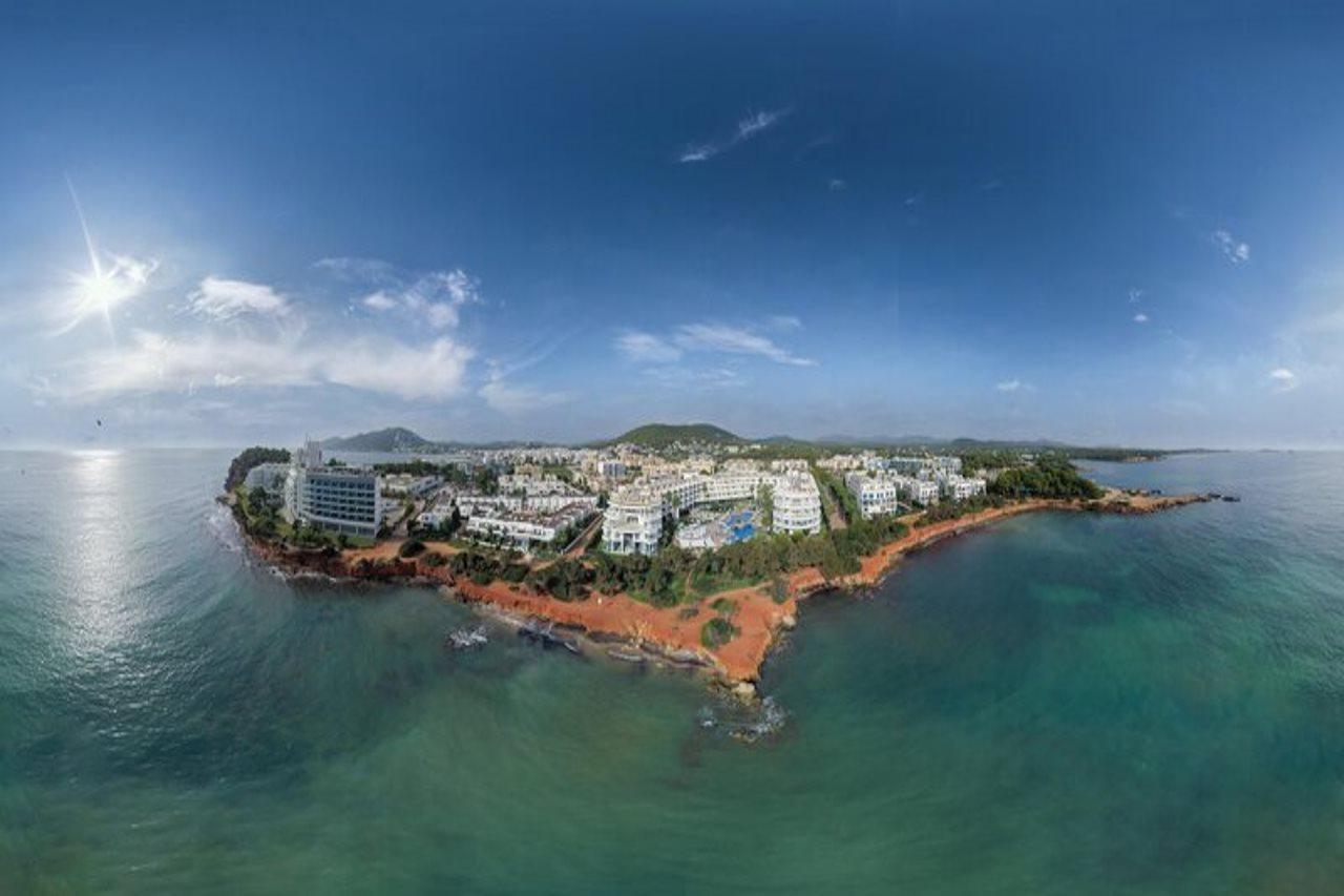 Aparthotel Tropic Garden Santa Eularia des Riu Ngoại thất bức ảnh