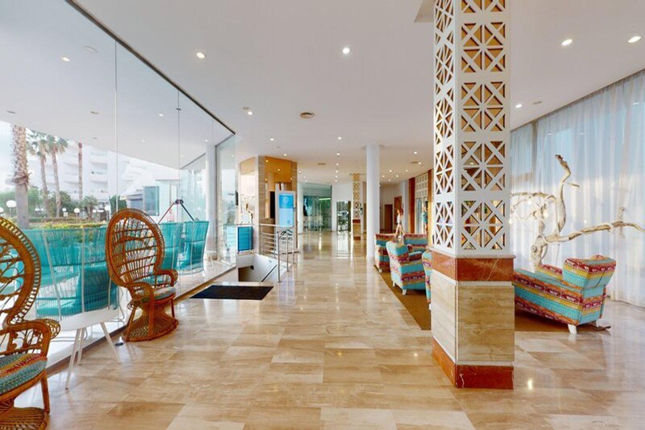 Aparthotel Tropic Garden Santa Eularia des Riu Ngoại thất bức ảnh