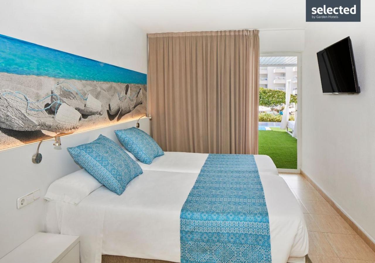 Aparthotel Tropic Garden Santa Eularia des Riu Ngoại thất bức ảnh