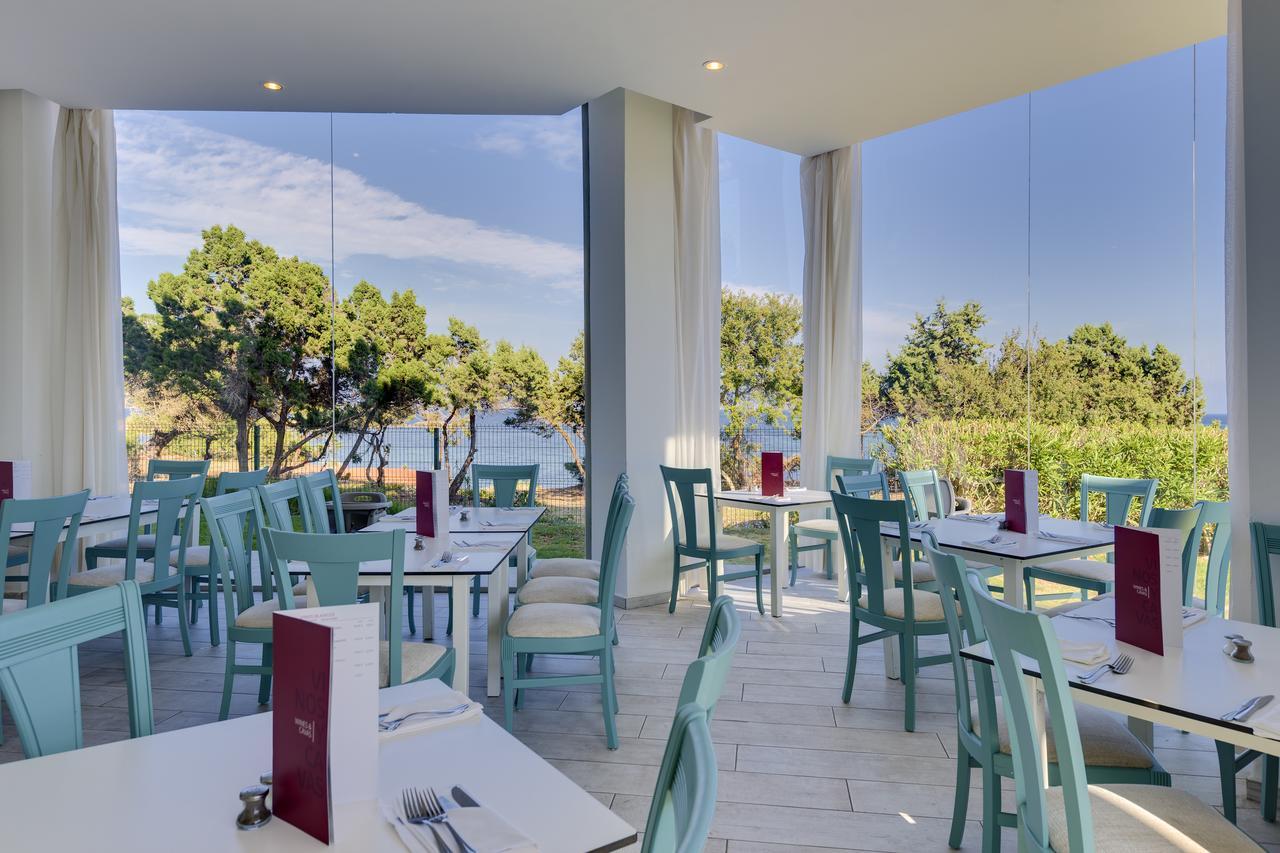 Aparthotel Tropic Garden Santa Eularia des Riu Ngoại thất bức ảnh