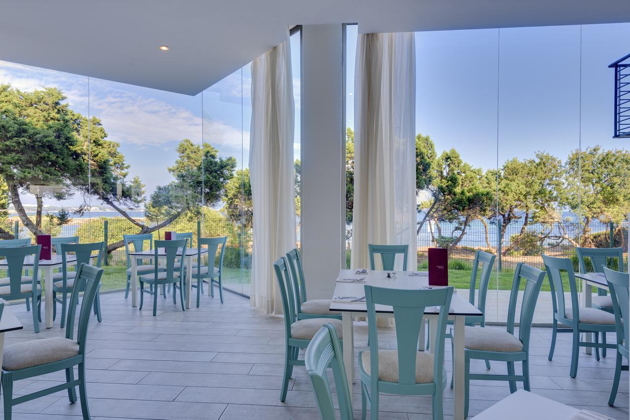 Aparthotel Tropic Garden Santa Eularia des Riu Ngoại thất bức ảnh